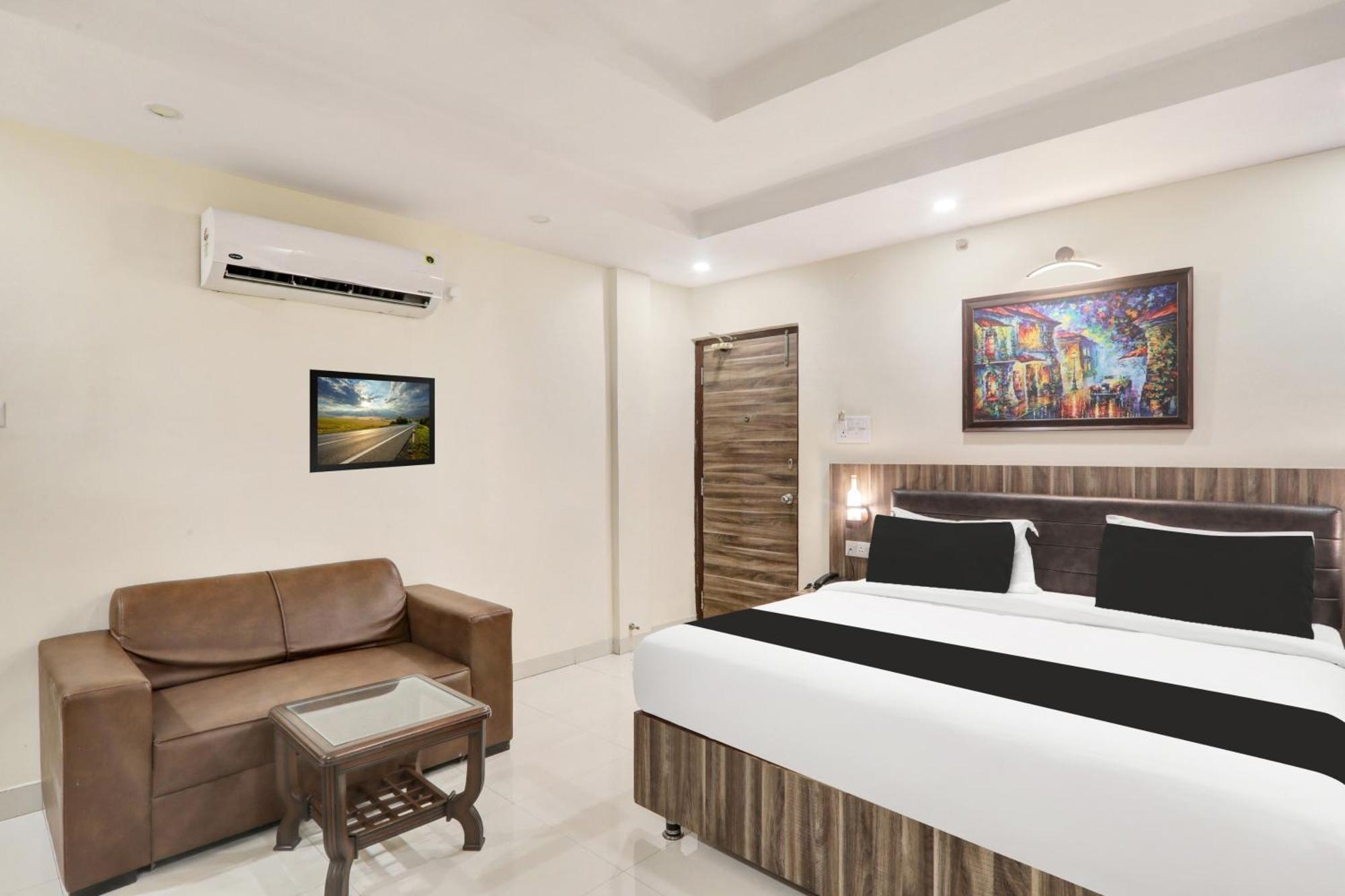 Super Townhouse Kankarbagh Formerly Kunwar Alcajars Patna  Exterior foto